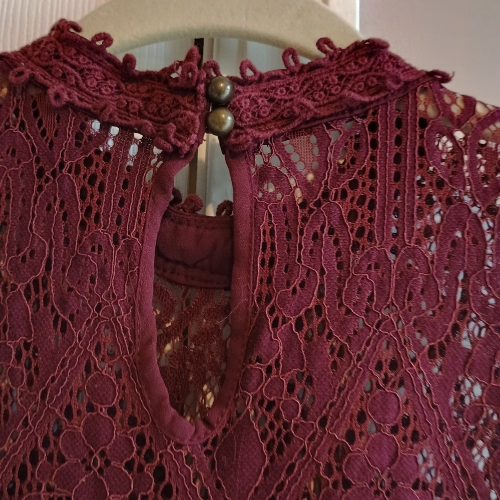 Altar'd State Medium Lace Sleeveless Blouse Top Lined Boho Fairy Whimsigoth - Picture 9 of 14